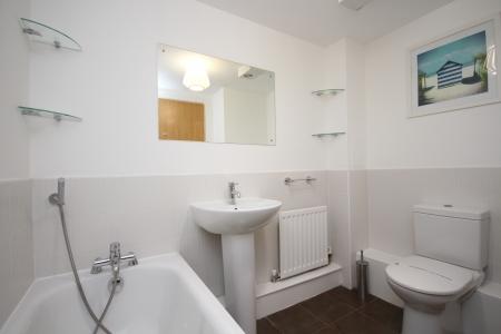 2 bedroom Flat to let in Lochburn Gate, Maryhill
