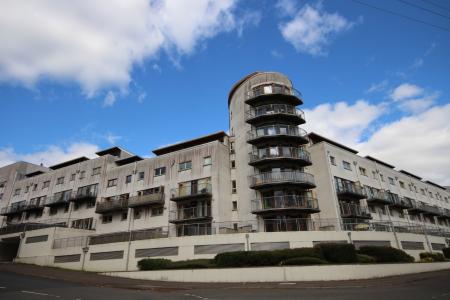 2 bedroom Flat to let in Lochburn Gate, Maryhill