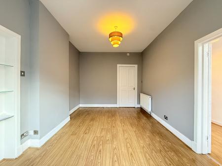 1 bedroom Flat to let in Tollcross Road