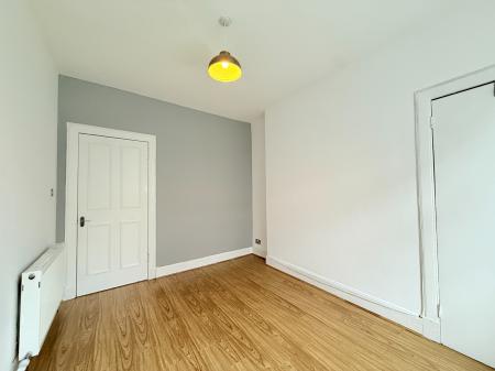 1 bedroom Flat to let in Tollcross Road