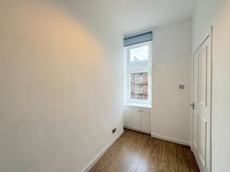 1 bedroom Flat to let in Tollcross Road