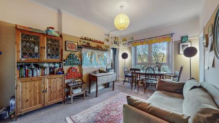 3 bedroom Flat for sale in Dorchester Avenue, Kelvindale