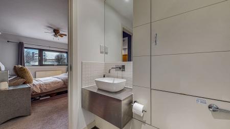 2 bedroom Flat for sale in Lancefield Quay, Finnieston