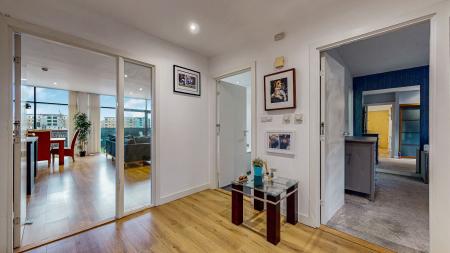 2 bedroom Flat for sale in Lancefield Quay, Finnieston