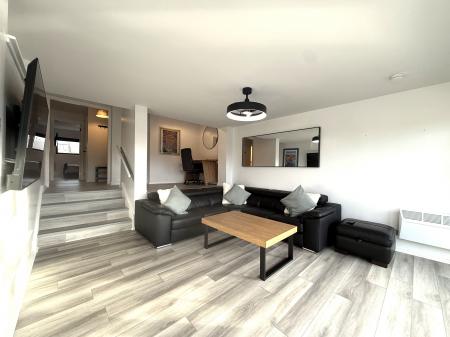 2 bedroom Flat to let in Carrick Quay, Clyde Street, Waterfront