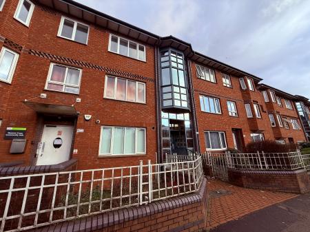 Maryhill Road, Woodside