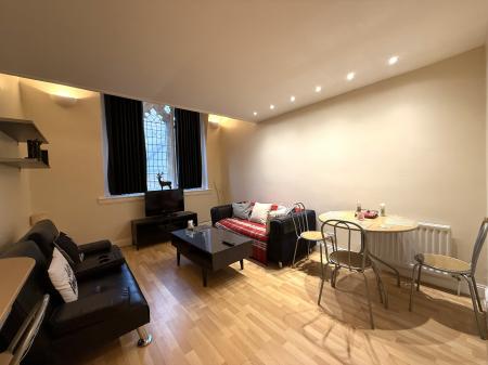 2 bedroom Flat to let in Millar Hall, 681 Alexandra Parade