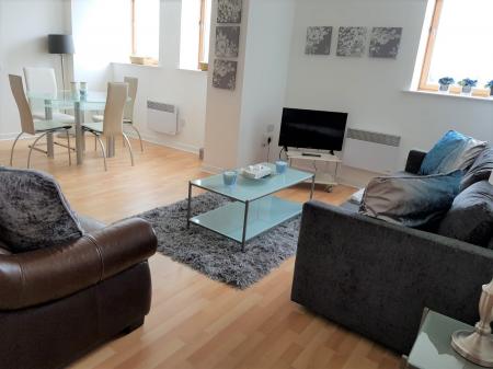 2 bedroom Flat to let in Bothwell Street, City Centre, Glasgow, G2