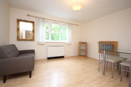 2 bedroom Flat to let in Tullis Street, Bridgeton