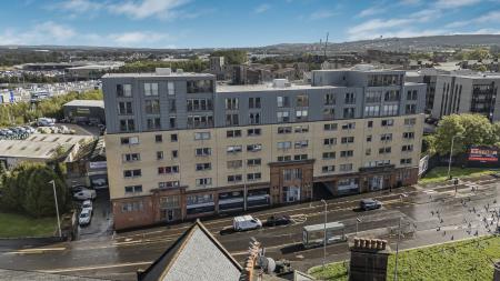 2 bedroom Flat for sale in The Plaza, Victoria Road