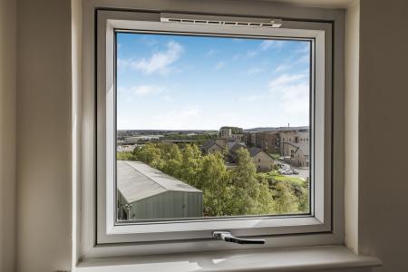 2 bedroom Flat for sale in The Plaza, Victoria Road