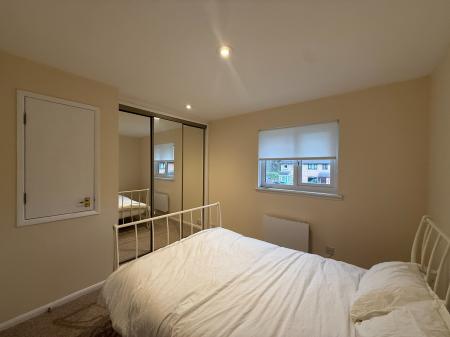 1 bedroom Terraced House to let in Millhouse Crescent, Kelvindale