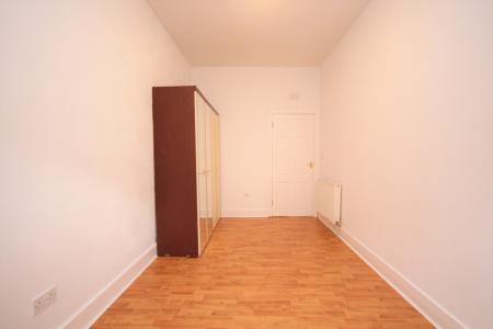 2 bedroom Flat to let in Springfield Road, Parkhead