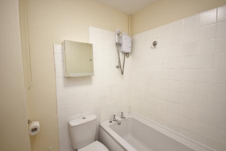 1 bedroom Flat to let in Dumbarton Road, Scotstoun