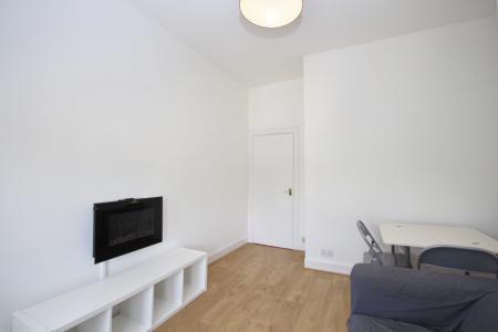 1 bedroom Flat to let in Dumbarton Road, Scotstoun