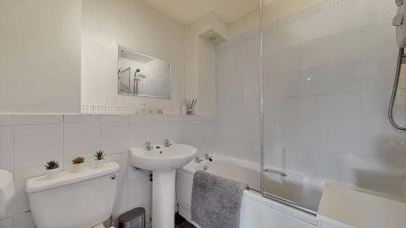 1 bedroom Flat for sale in Garriochmill Way, North Kelvinside