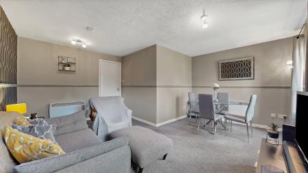 1 bedroom Flat for sale in Garriochmill Way, North Kelvinside