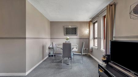 1 bedroom Flat for sale in Garriochmill Way, North Kelvinside