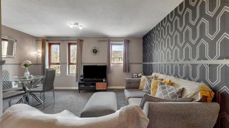 1 bedroom Flat for sale in Garriochmill Way, North Kelvinside