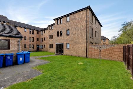 1 bedroom Flat for sale in Garriochmill Way, North Kelvinside