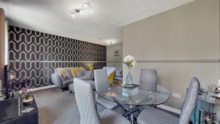 1 bedroom Flat for sale in Garriochmill Way, North Kelvinside