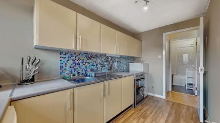 1 bedroom Flat for sale in Garriochmill Way, North Kelvinside