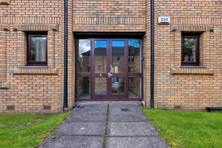 1 bedroom Flat for sale in Garriochmill Way, North Kelvinside