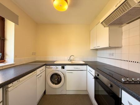 2 bedroom Flat to let in Ingleby Drive, Dennistoun