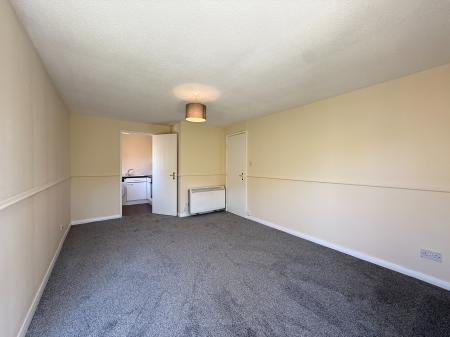 2 bedroom Flat to let in Ingleby Drive, Dennistoun