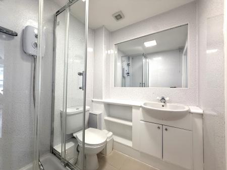 2 bedroom Flat to let in Wallace Street, Tradeston