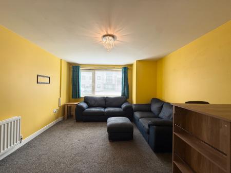 2 bedroom Flat to let in Kenley Road, Renfrew