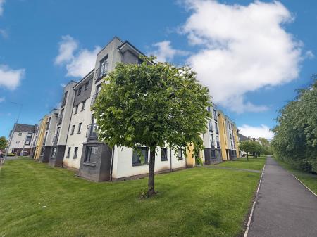 2 bedroom Flat to let in Kenley Road, Renfrew