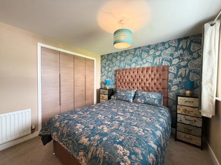 2 bedroom Flat to let in Kenley Road, Renfrew