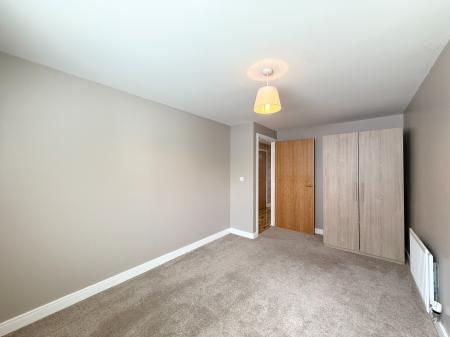 2 bedroom Flat to let in Kenley Road, Renfrew