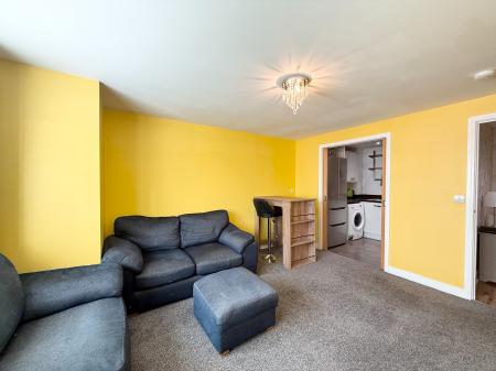 2 bedroom Flat to let in Kenley Road, Renfrew