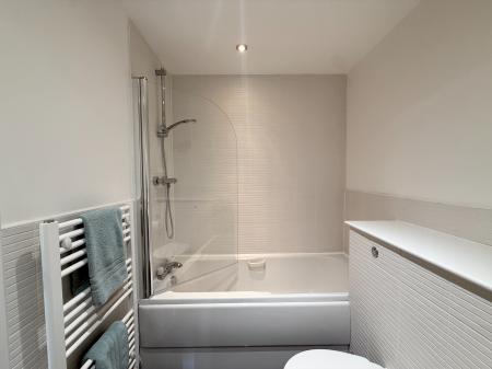 2 bedroom Flat to let in Stobcross Street, Finnieston
