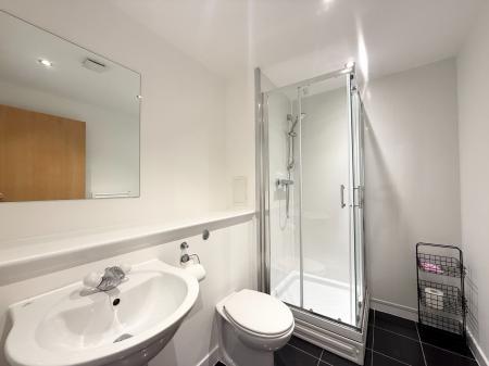 2 bedroom Flat to let in Stobcross Street, Finnieston