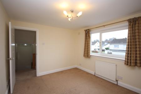4 bedroom Terraced House to let in Montrose Drive, Bearsden