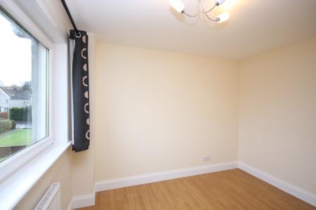 4 bedroom Terraced House to let in Montrose Drive, Bearsden