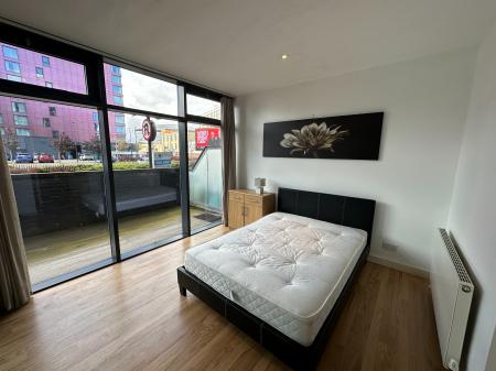 2 bedroom Flat to let in Finnieston Street, Finnieston