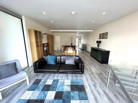 2 bedroom Flat to let in Finnieston Street, Finnieston
