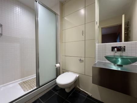 2 bedroom Flat to let in Finnieston Street, Finnieston