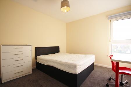 4 bedroom Duplex to let in Couper Street, Townhead, Glasgow