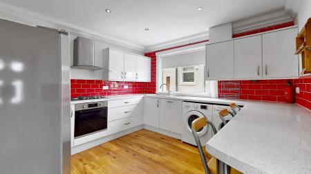 3 bedroom End of terrace house for sale in Ashgill Road