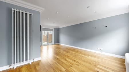 3 bedroom End of terrace house for sale in Ashgill Road