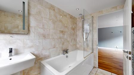 3 bedroom End of terrace house for sale in Ashgill Road