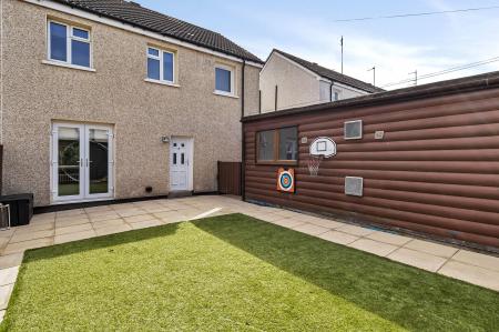 3 bedroom End of terrace house for sale in Ashgill Road