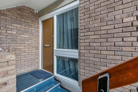 1 bedroom Flat for sale in Lothian Court, Shawlands