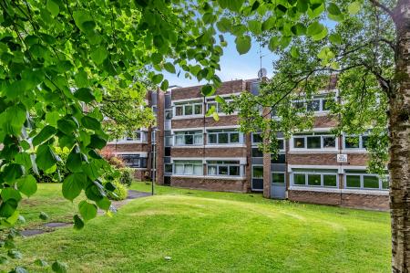 1 bedroom Flat for sale in Lothian Court, Shawlands