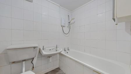 1 bedroom Flat for sale in Lothian Court, Shawlands